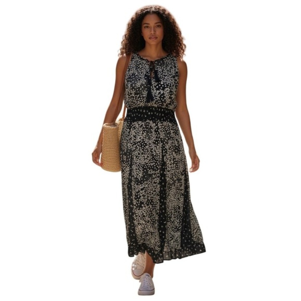 Bila Women XL Black Floral Smocked Waist‎ Handkerchief Hem Maxi Dress BK930B NWT